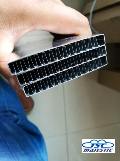 Mangueira de tanque de expansão de peças de carro senp por atacado peças de reposição de automóveis 8r0121081t qualidade original tubo de ventilação do radiador do motor para audi q5